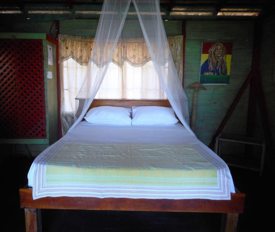Banana Shout Resort Negril Exterior photo